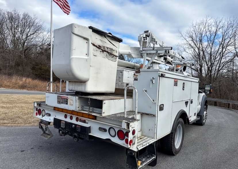 2015 Ford F550 Bucket Truck w/ Altec AT37G (42 ft) — photo 5