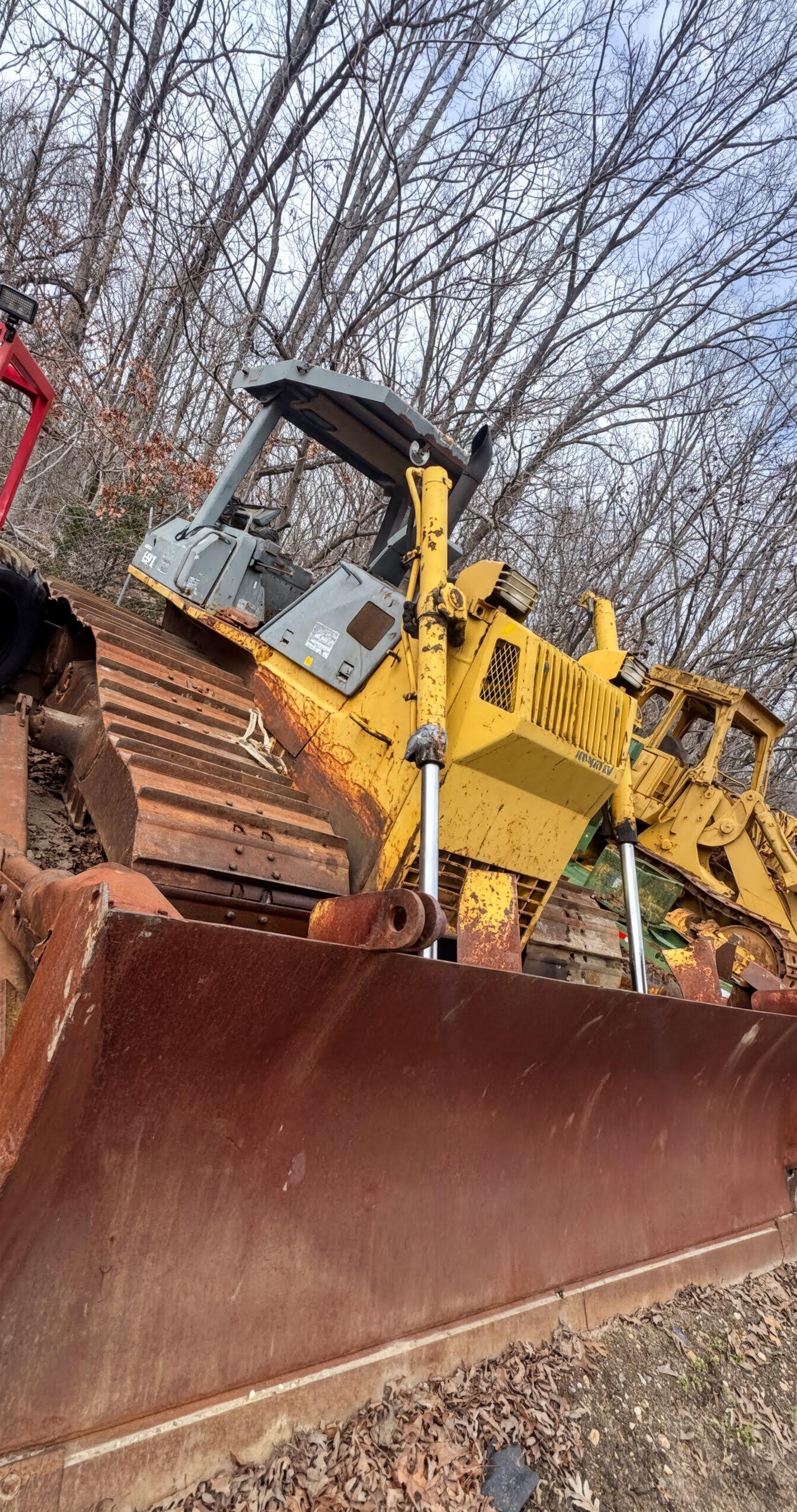 2000 Komatsu D65EX-23 Crawler Dozer - image 1