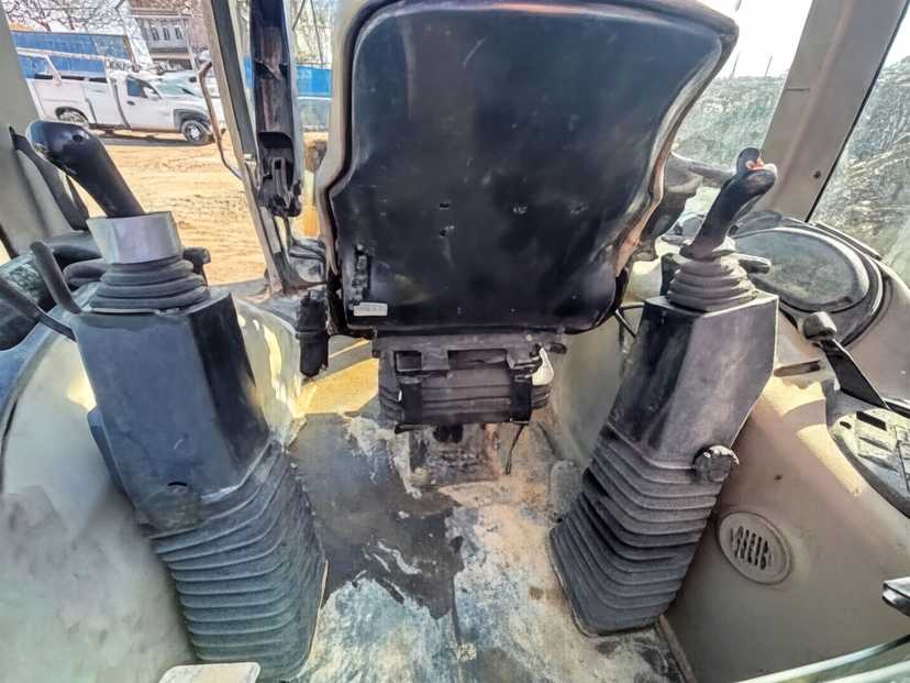 2005 Case 580M Series 3 Backhoe Loader Extended Hoe — photo 4