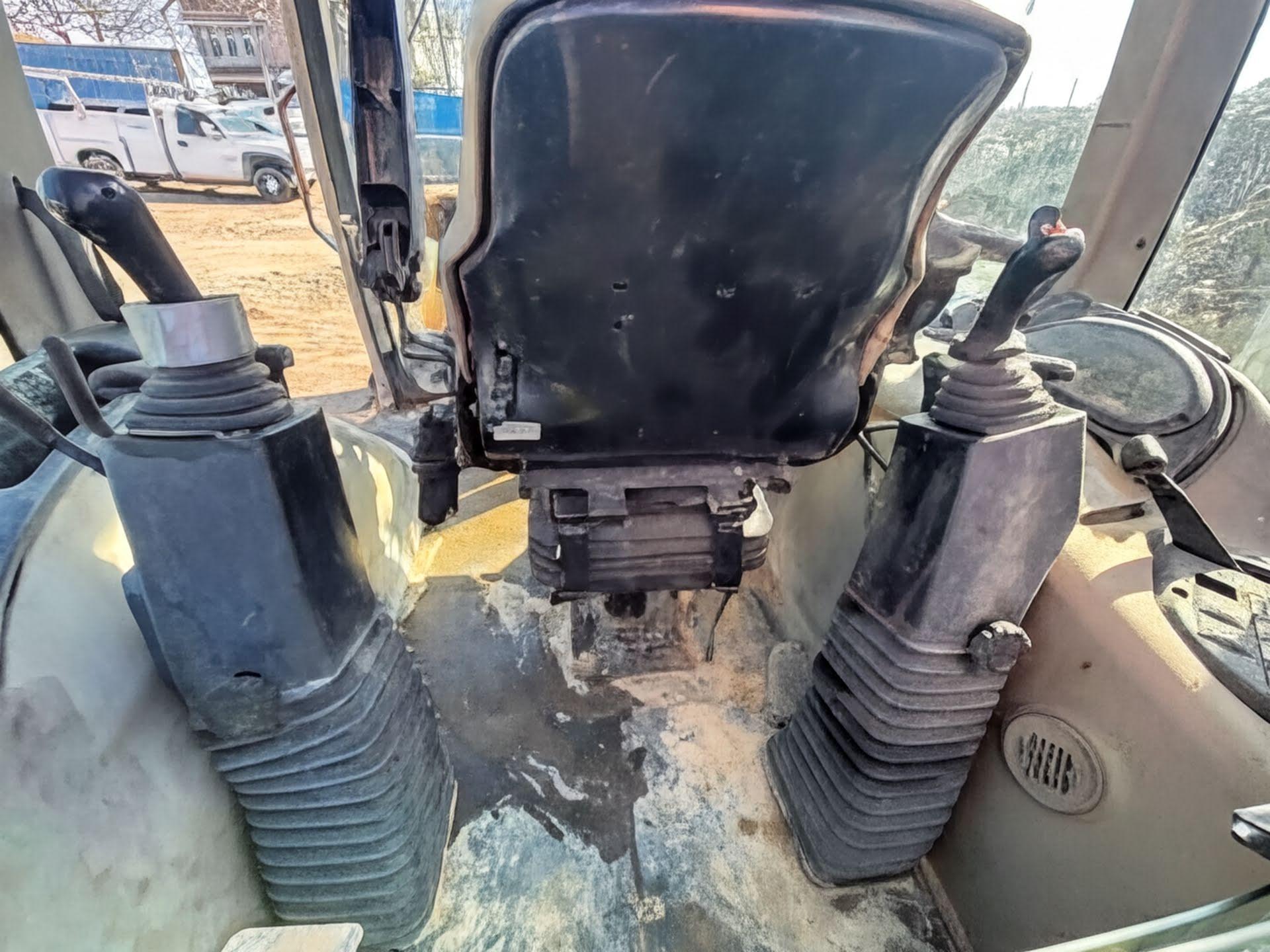 2005 Case 580M Series 3 Backhoe Loader Extended Hoe - image 4