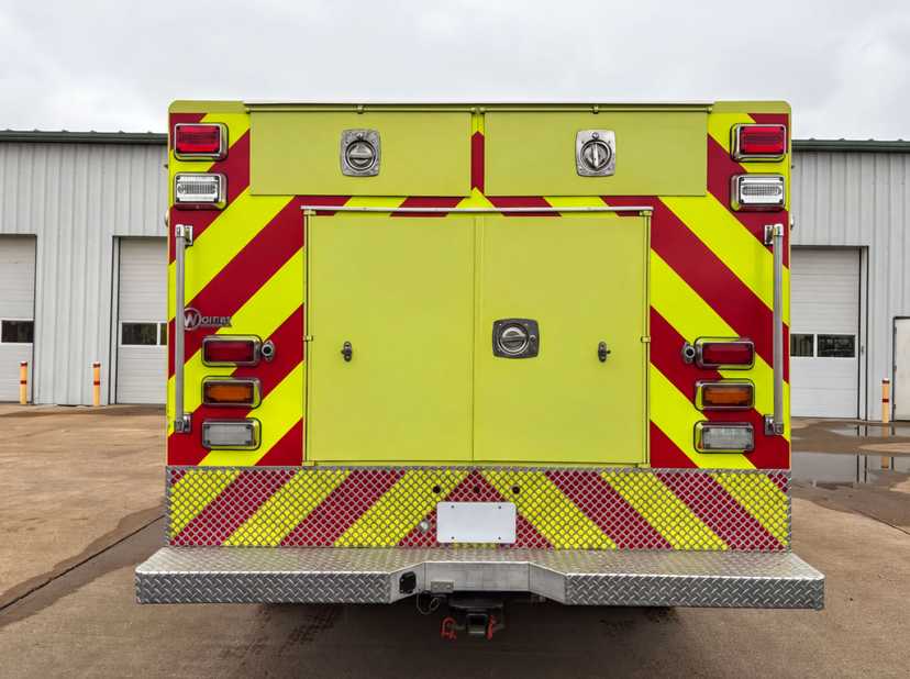 2009 Chevrolet Kodiak 5500 4x4 Squad — photo 3