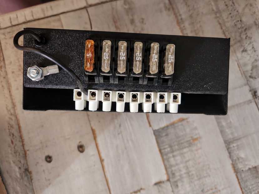 Whelen switch box new old stock — photo 3