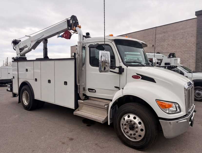 2024 Peterbilt 537 4x2 Knapheide Mechanics Body
