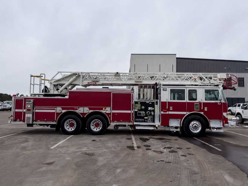 2018 Pierce ARROW XT 75' Aerial — photo 5