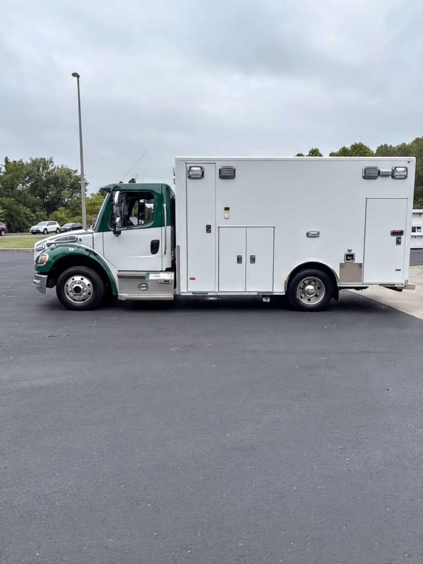 2019 PL-Custom Freightliner Type I Ambulance — photo 2