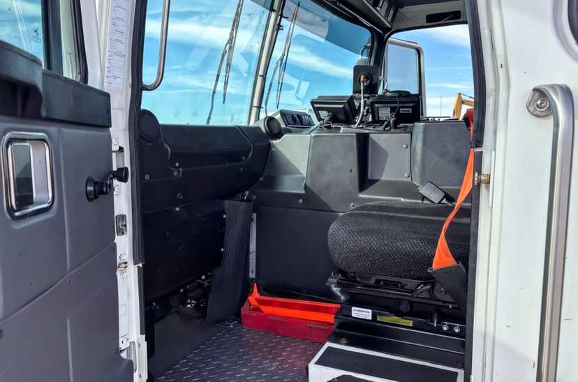 2019 Autocar Heil Automated Side Loader — photo 5
