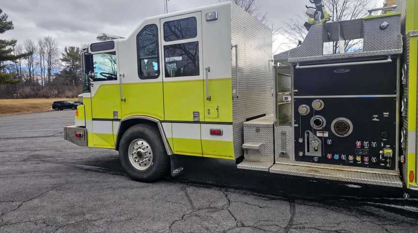 2004 Pierce Quantum Pumper — photo 5