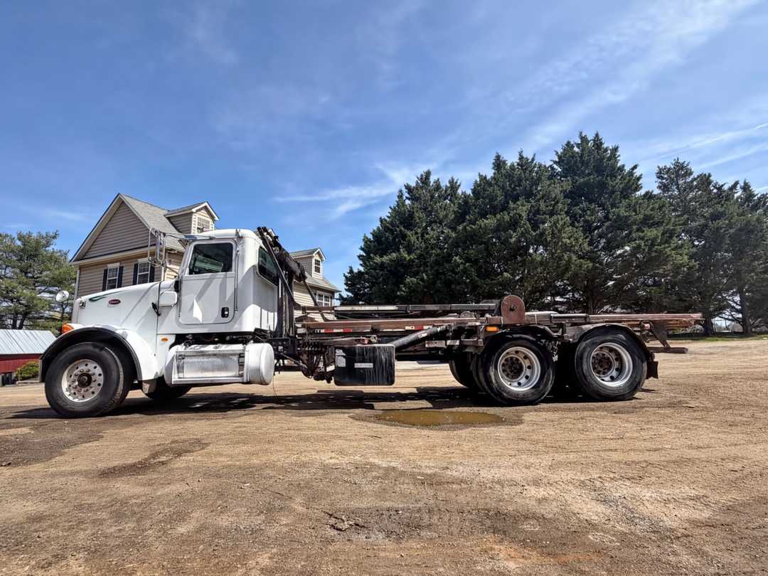 2008 Peterbilt Roll-Off