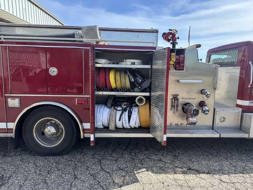 1996 General International Pumper — photo 5