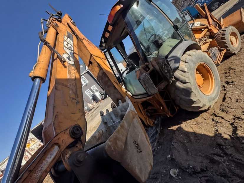 2005 Case 580M Series 3 Backhoe Loader Extended Hoe — photo 3