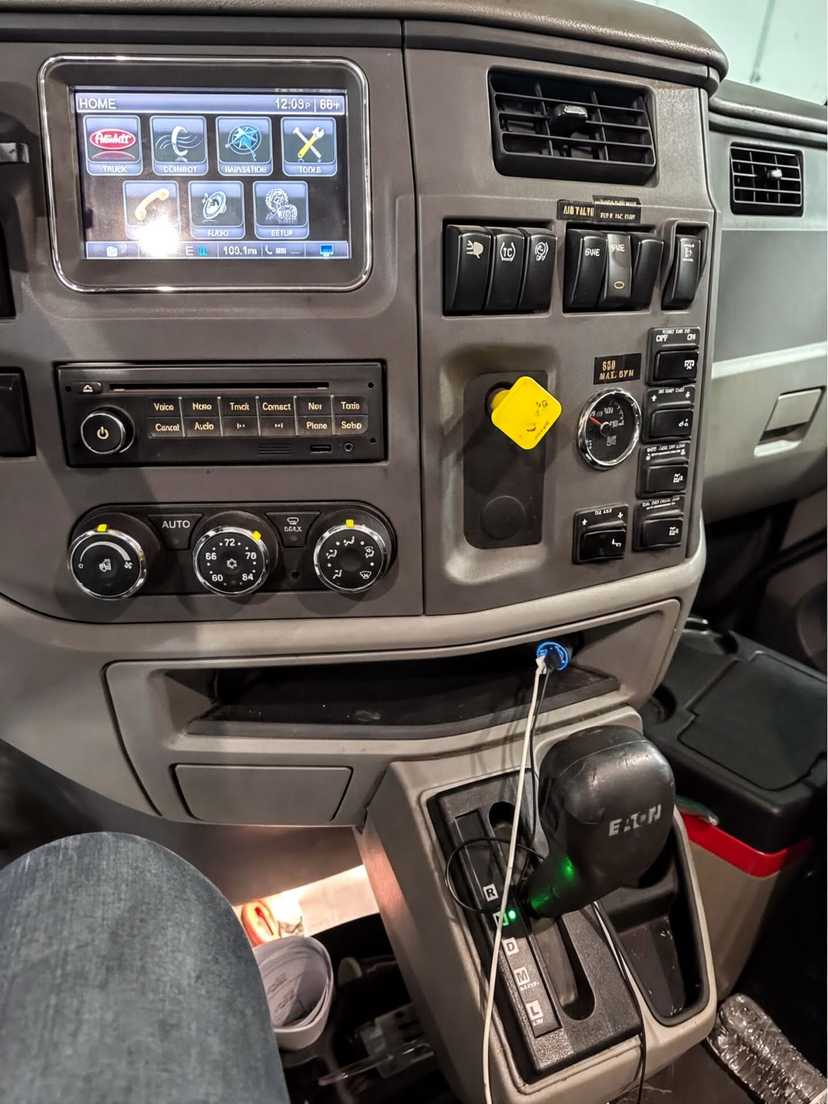 2014 Peterbilt Septic — photo 5