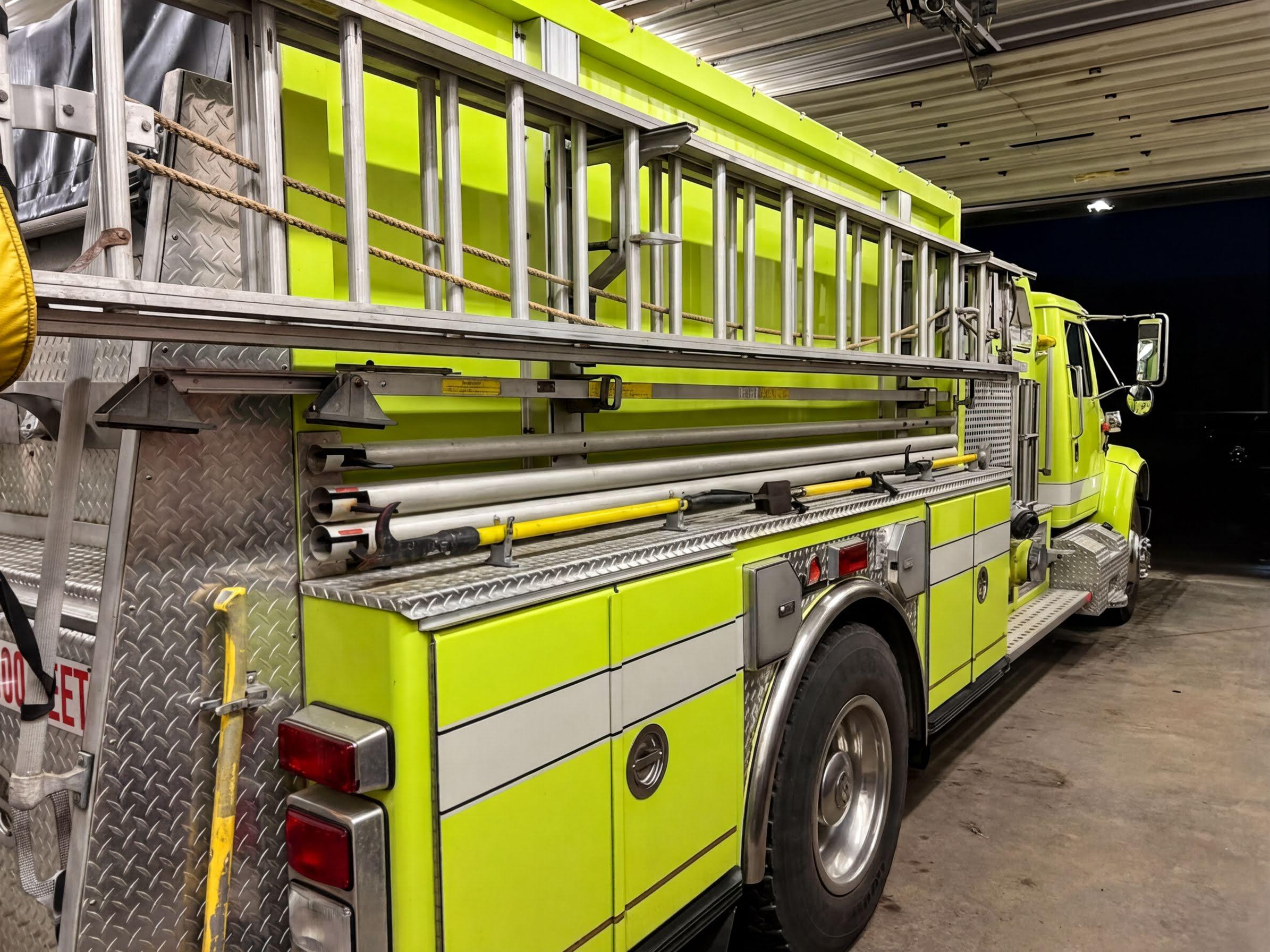 2001 Ferrara International Pumper - image 4