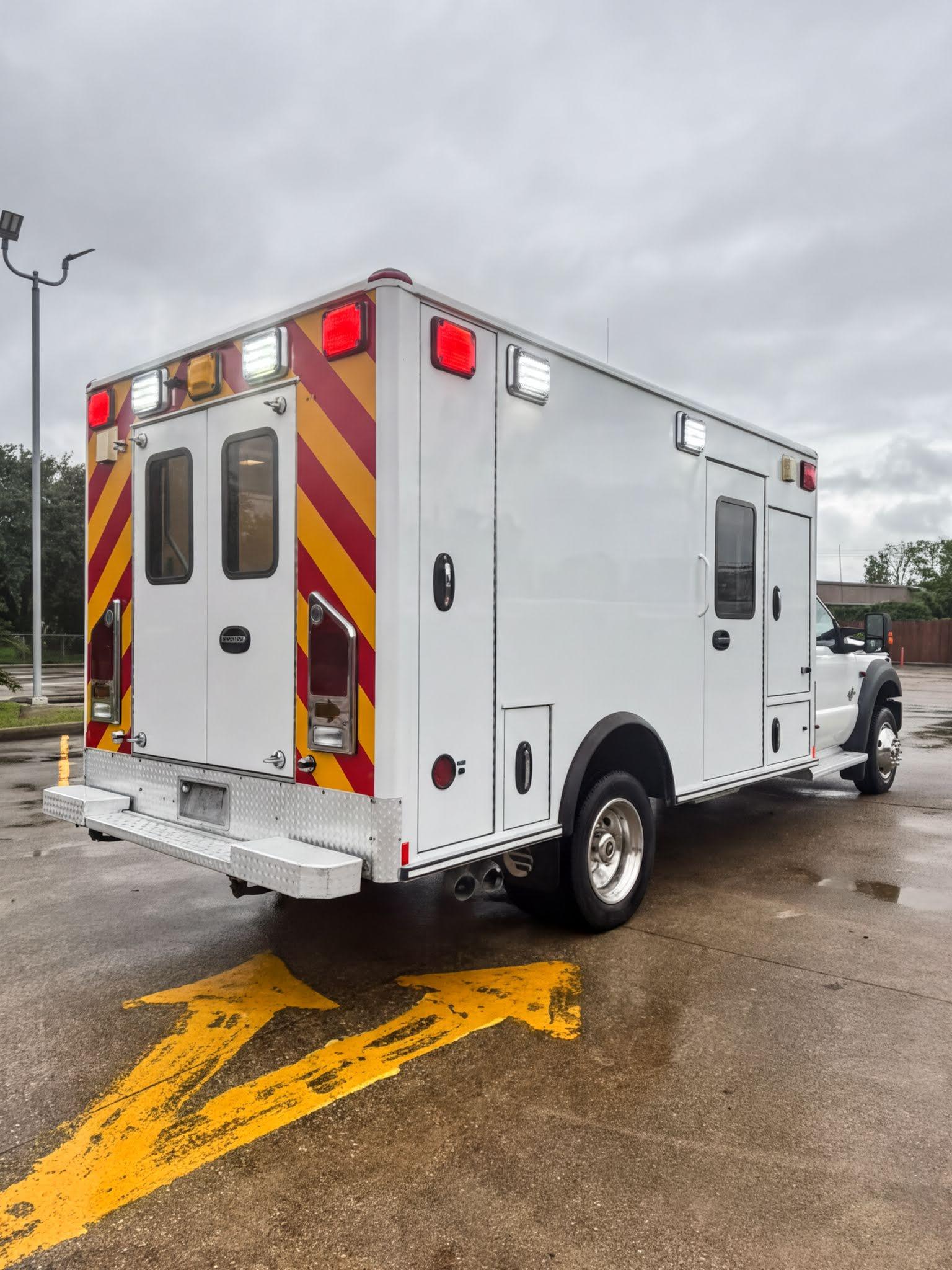 2013 Wheeled Coach Ford Type I Ambulance - image 5