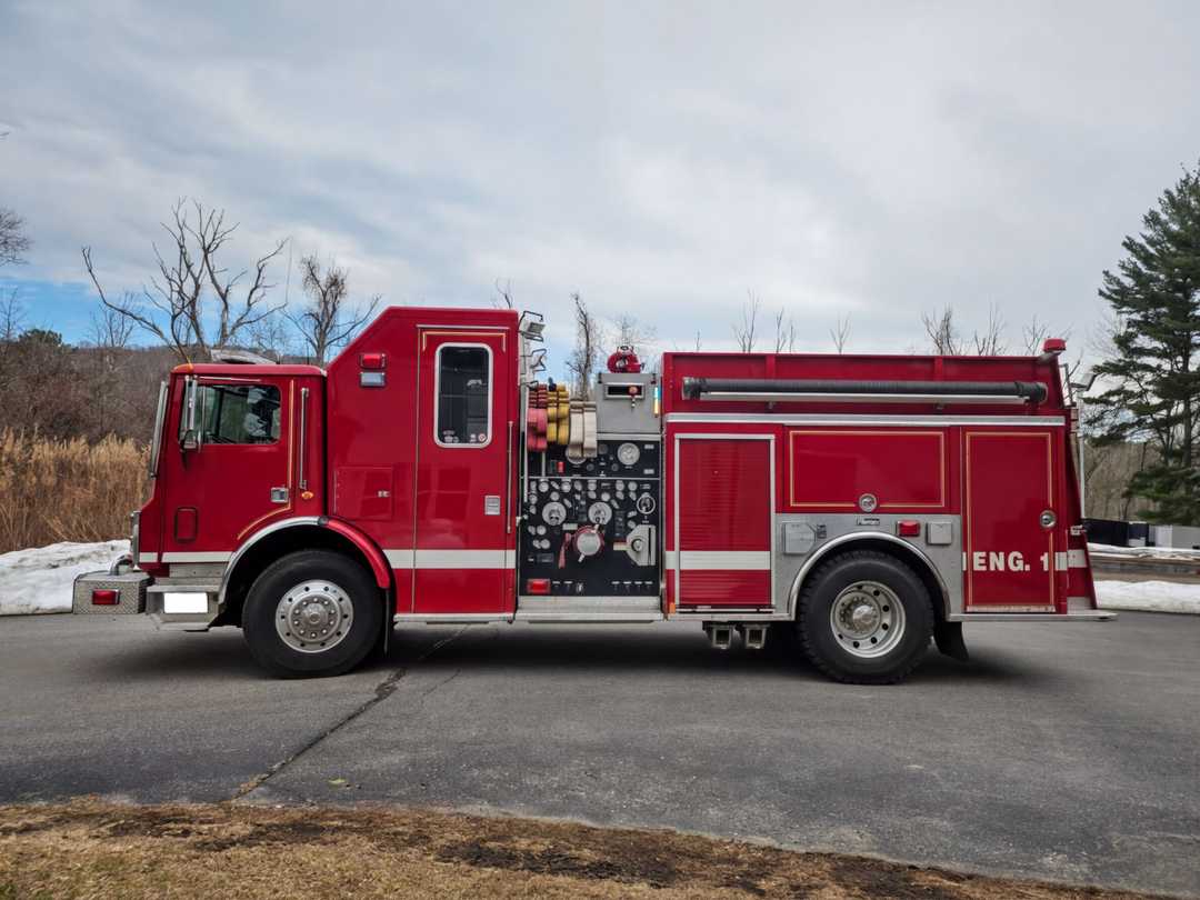 1999 Mack MR688P Pumper