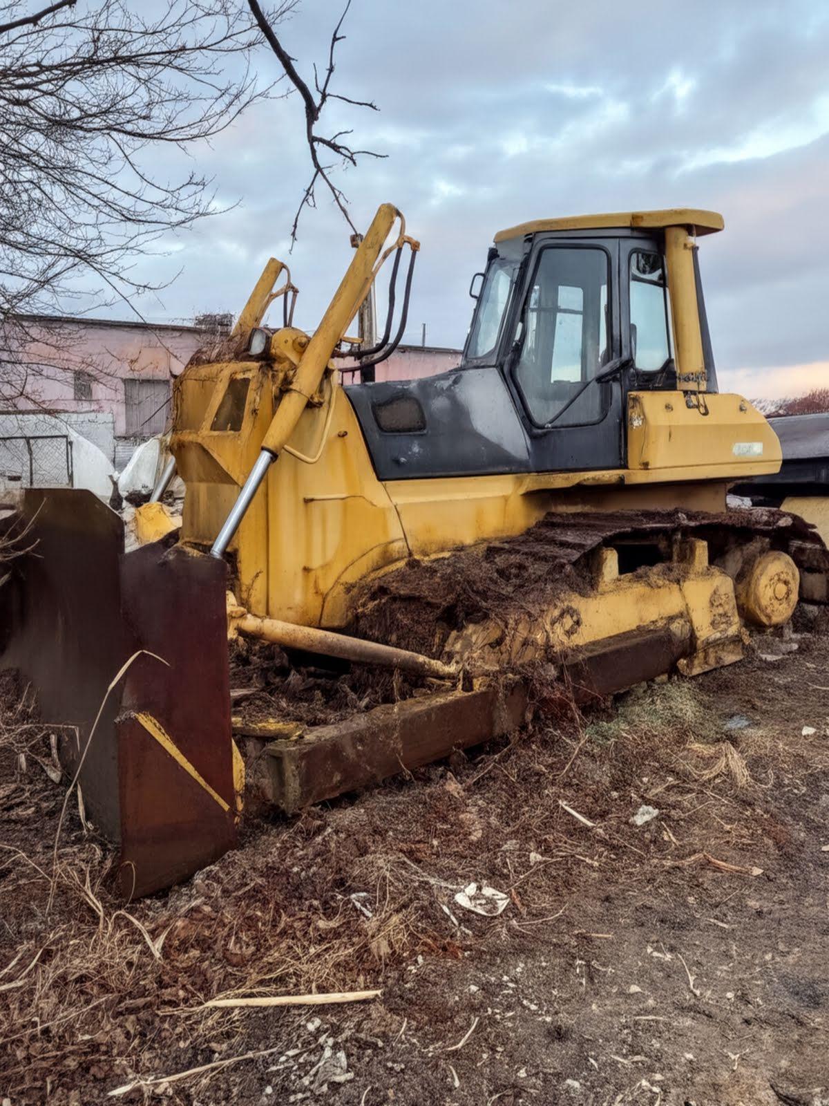 2000 Komatsu D65EX-23 Crawler Dozer - image 3