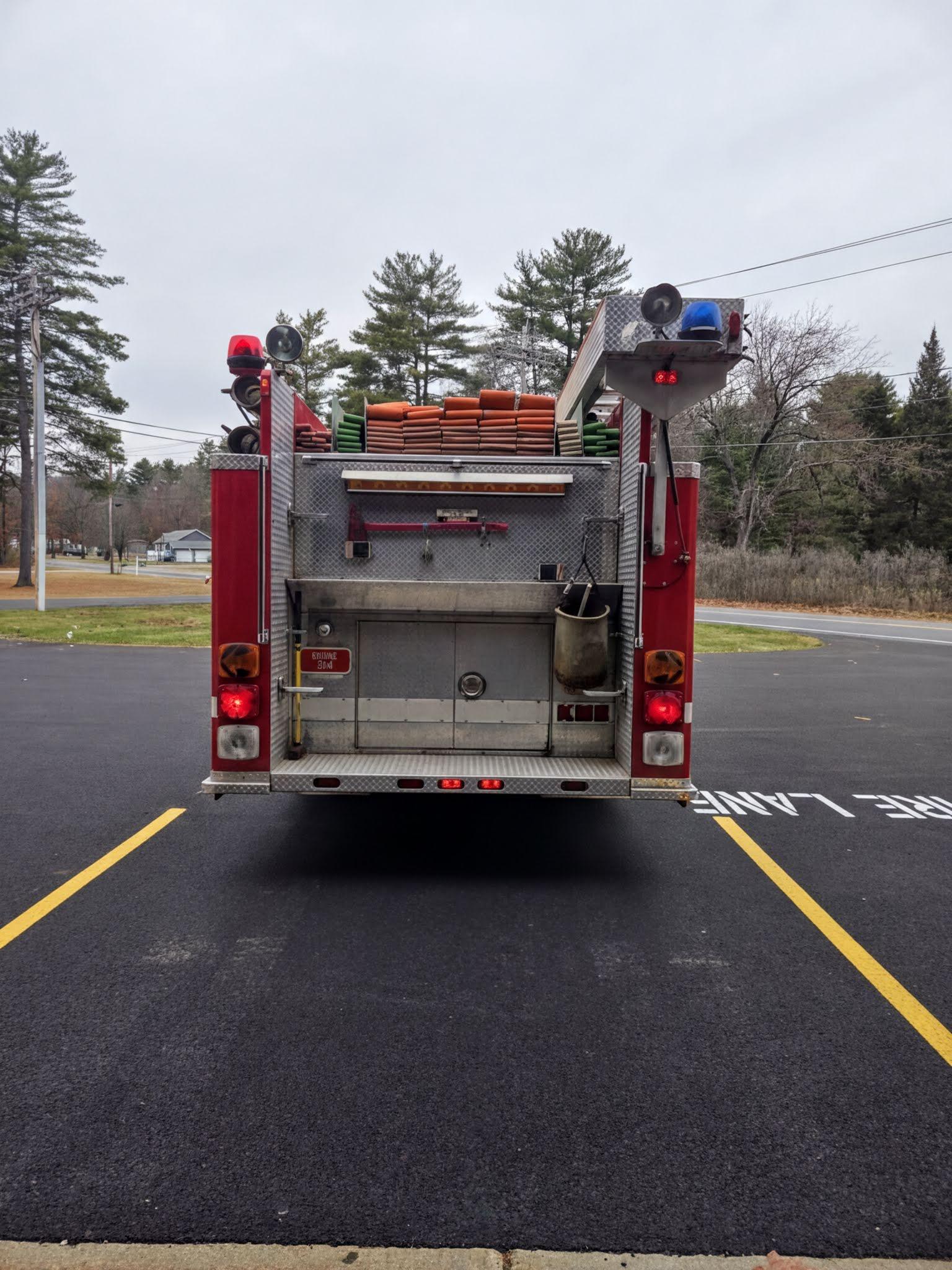 1994 KME Ford Pumper - image 4