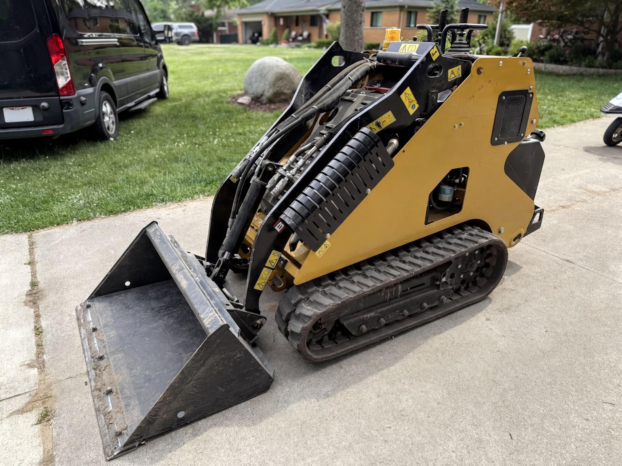 2021 Boxer 700 HDX Mini Skid-Steer - image 1
