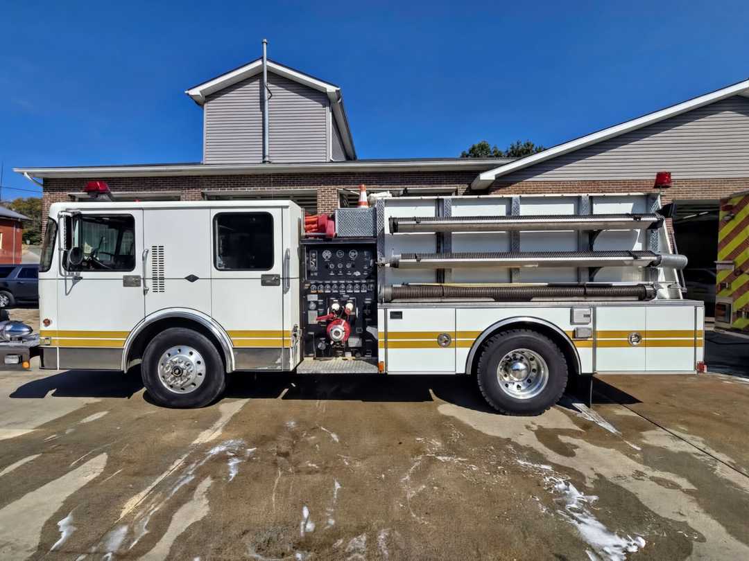 1997 4 Guys Spartan Pumper