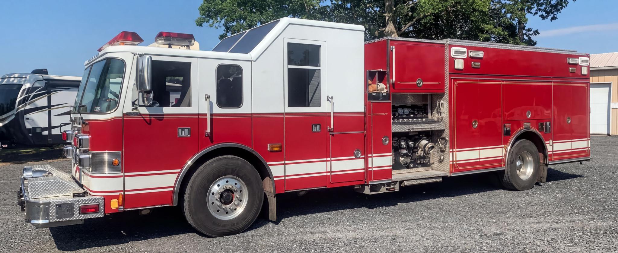 2001 Pierce Lance Rescue Pumper - image 1