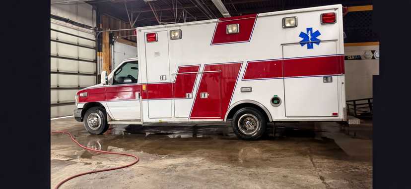 2009 Road Rescue Ford Type III Ambulance