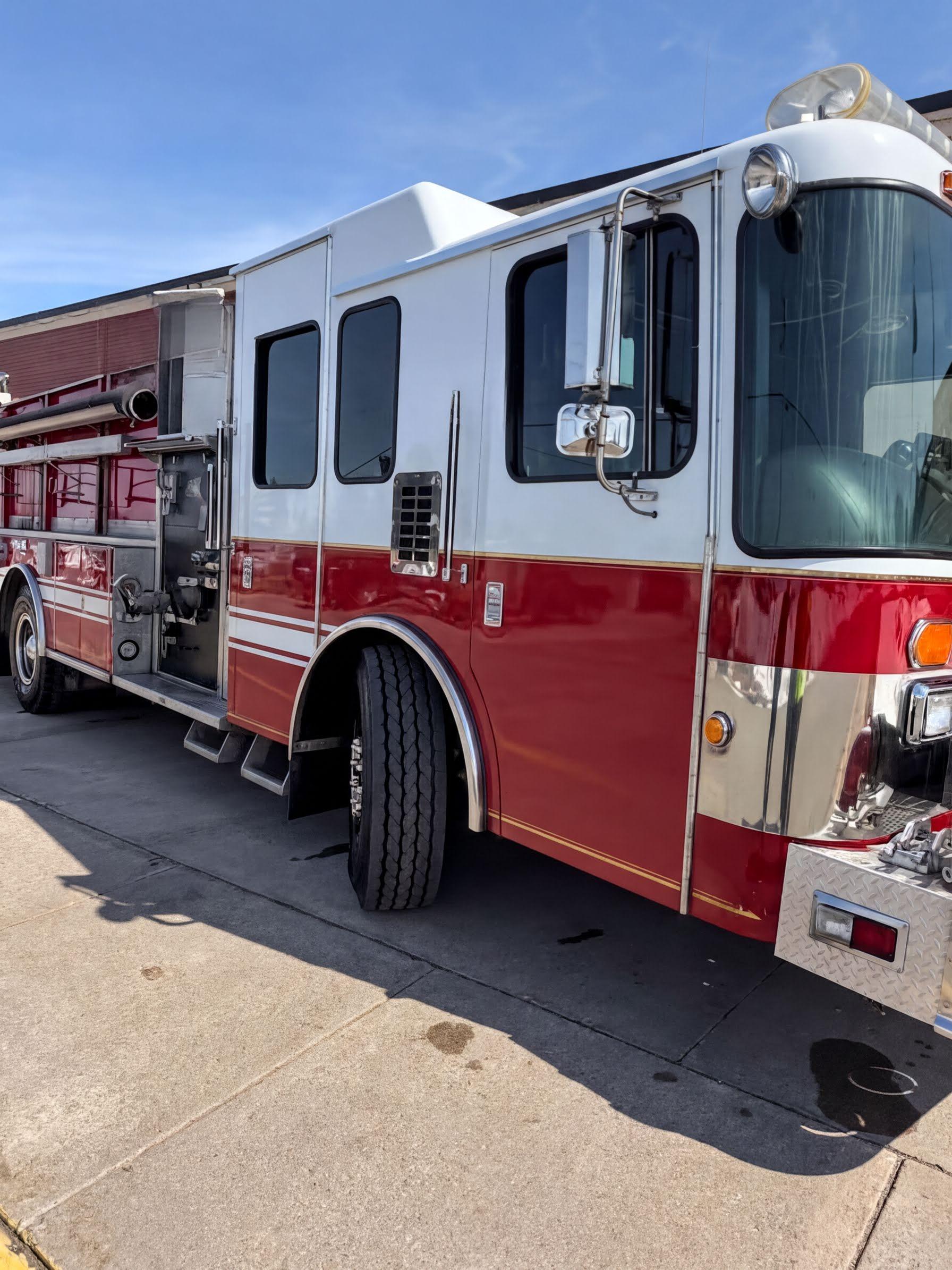 1996 Pumper - image 3