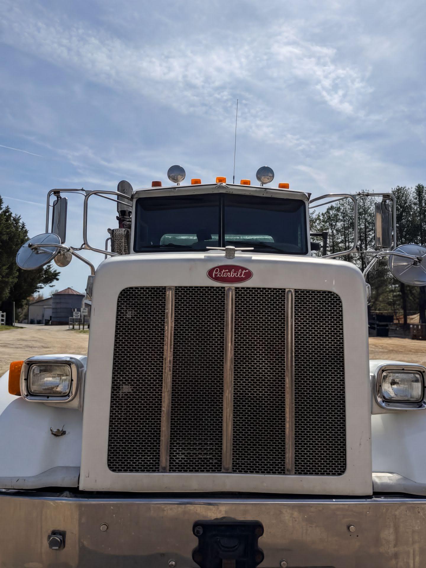 2008 Peterbilt Roll-Off - image 5