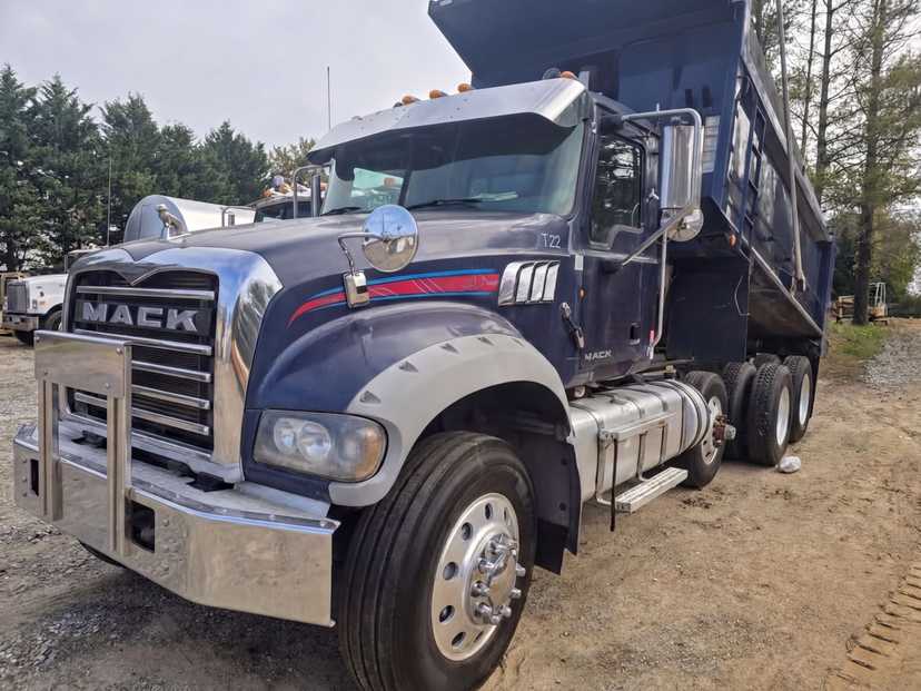 2012 Mack GU713 Dump Truck — photo 2