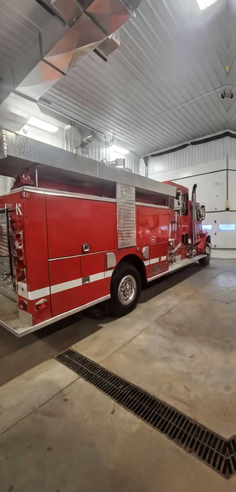 2000 Freightliner Pumper — photo 3