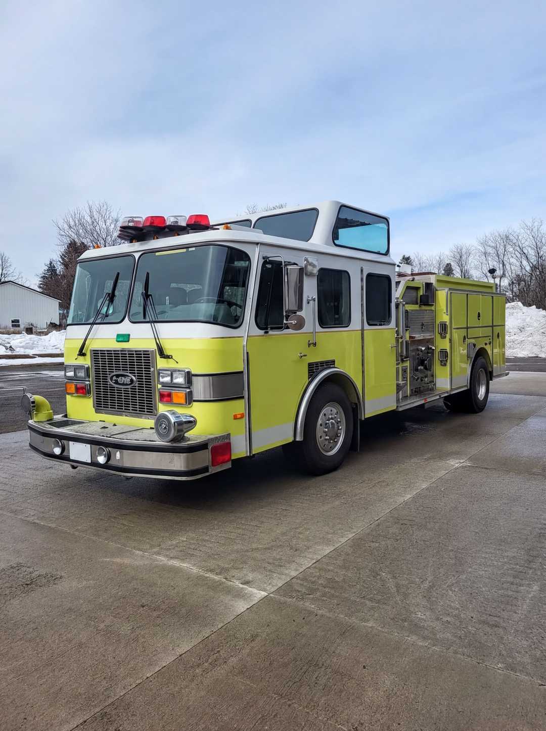 1992 E-One Top Mount Pumper