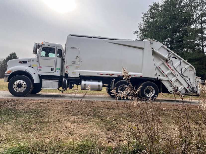 2020 Peterbilt Loadmaster Rear Loader