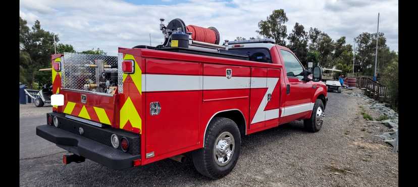 2000 Ford F-350 Brush Truck — photo 4
