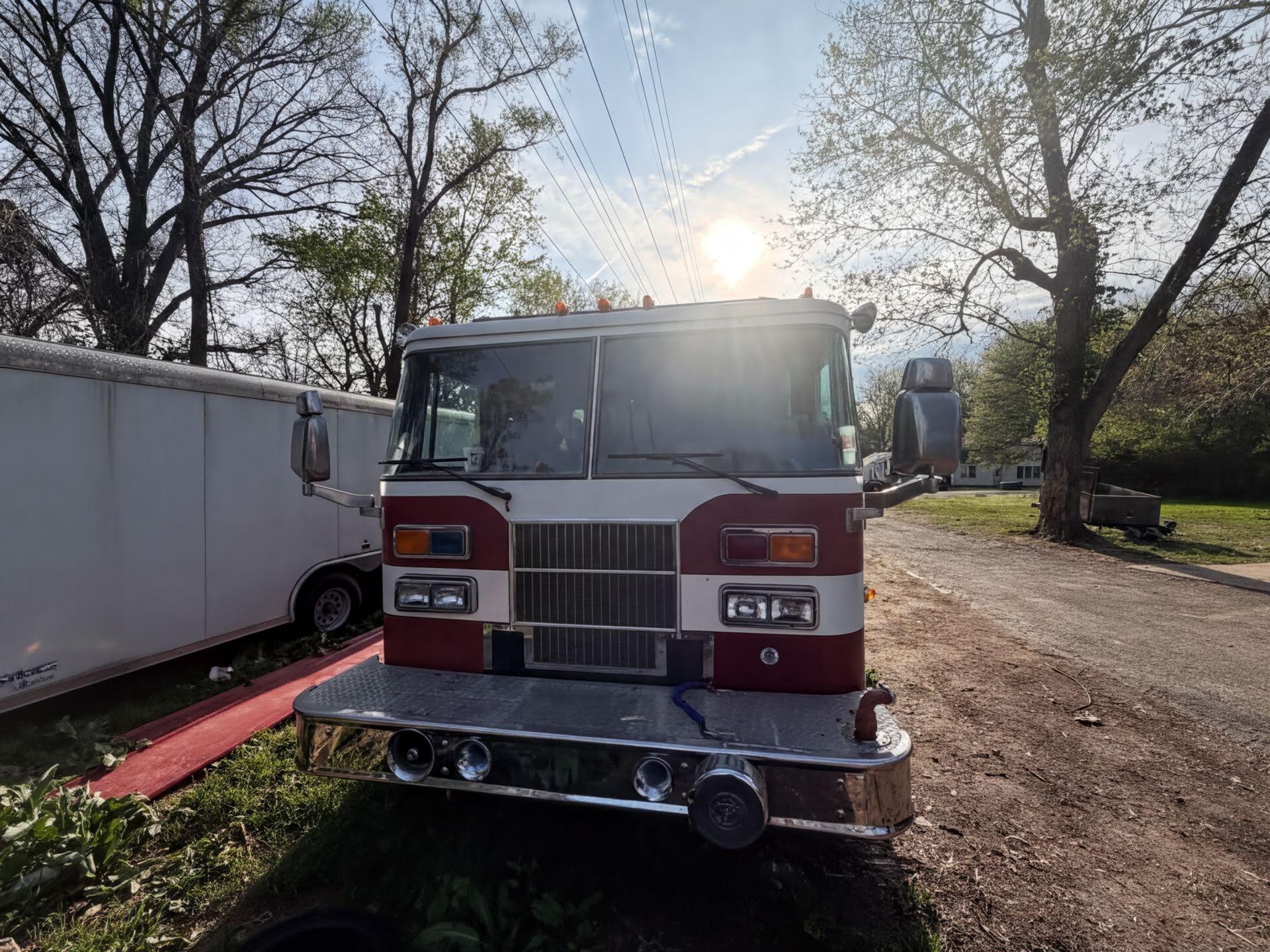 1995 Pierce Pumper Tanker - image 3