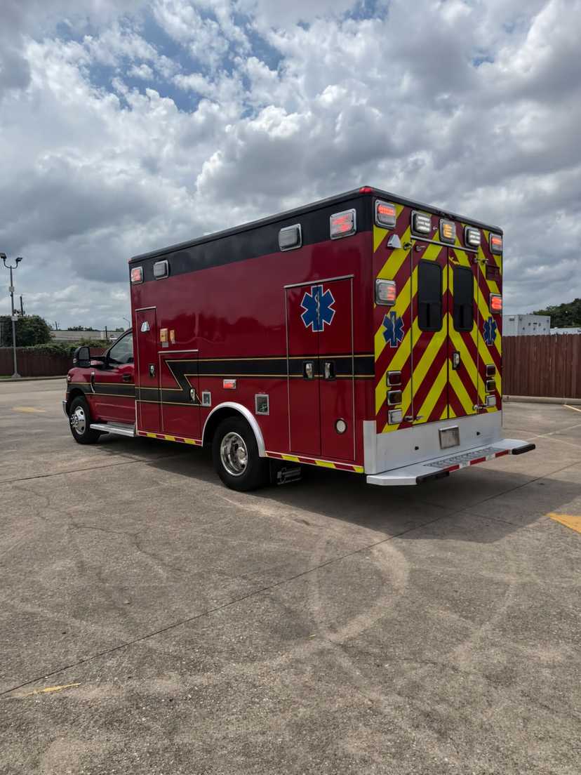 2017 Ford Type I Ambulance — photo 5