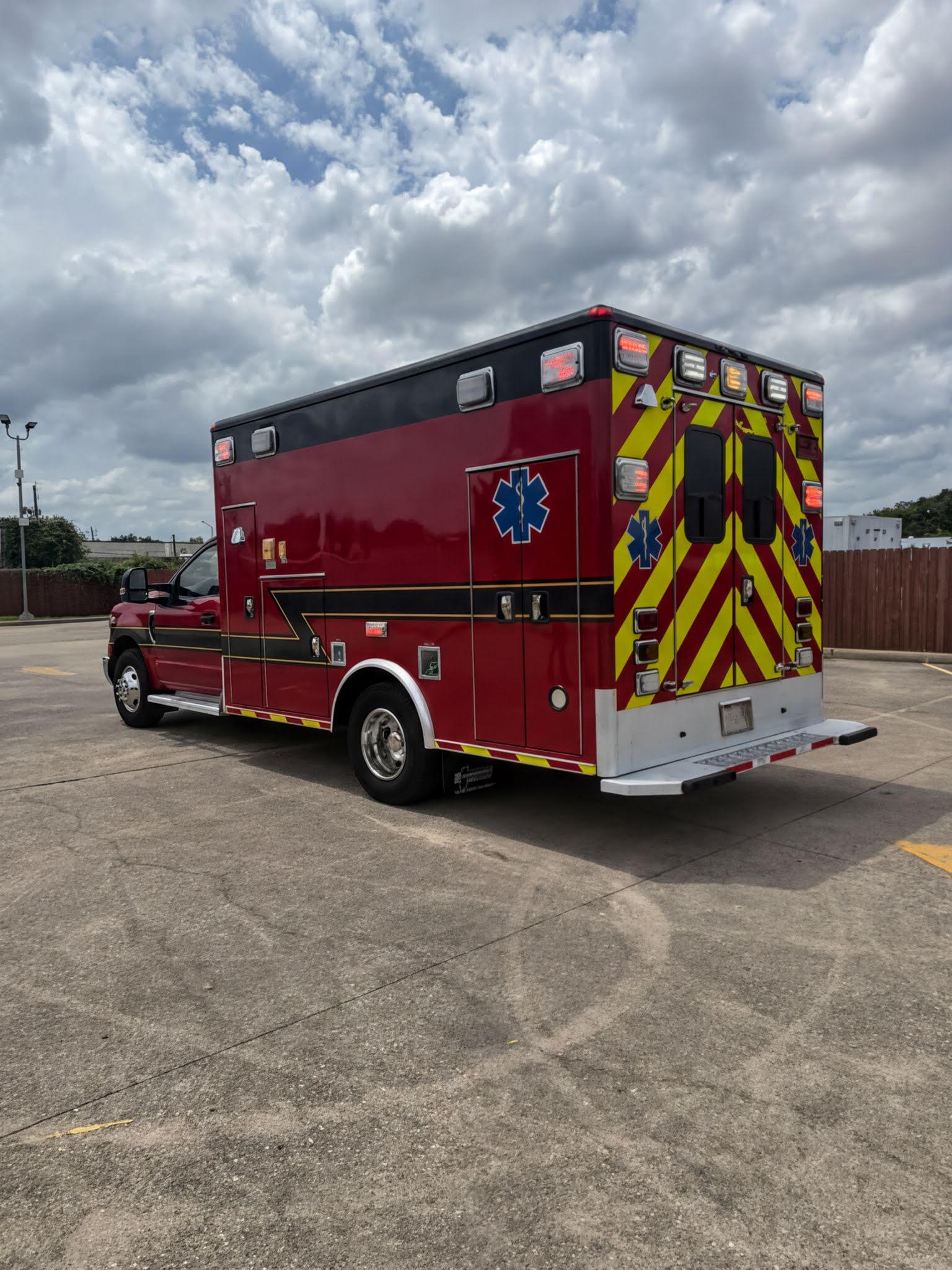 2017 Ford Type I Ambulance - image 5