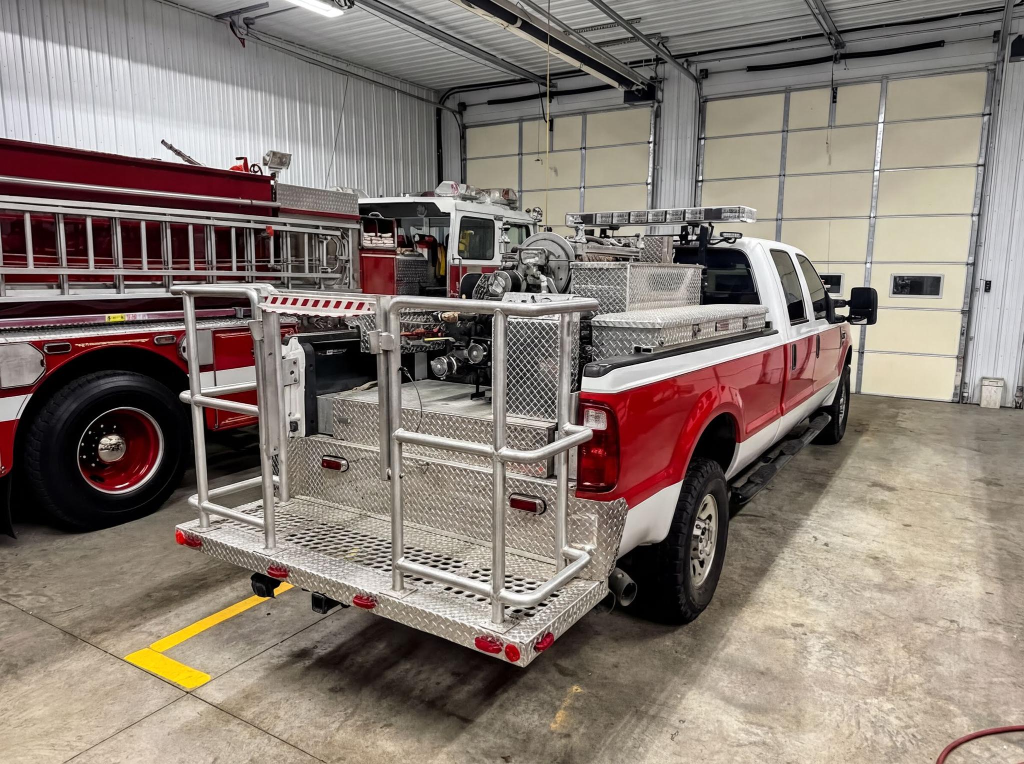 2008 Ford F-350 4x4 Brush Truck - image 4