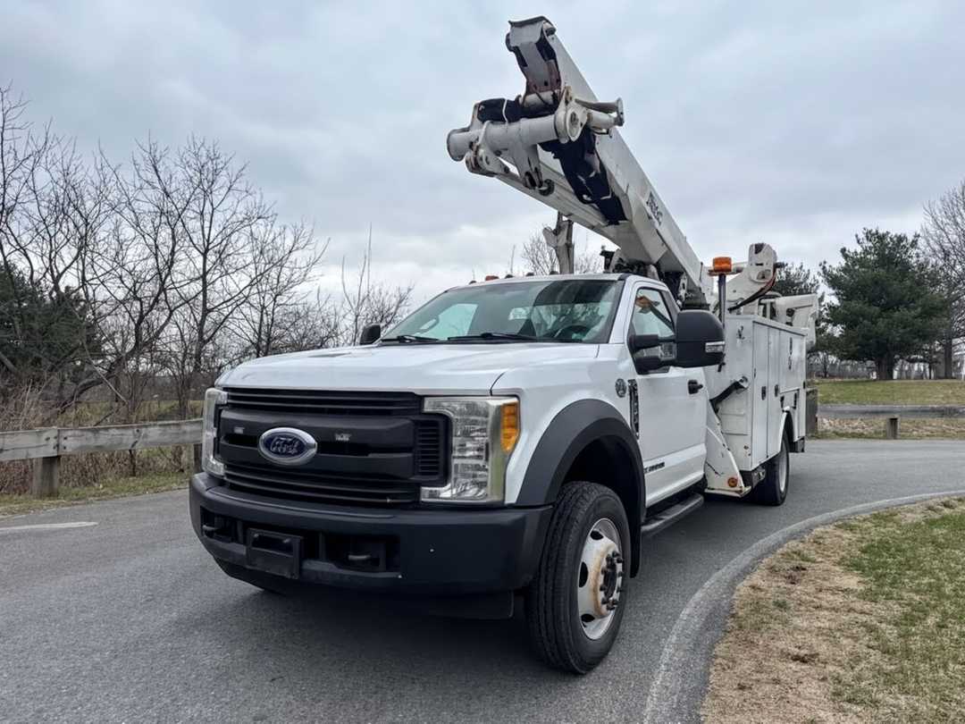 2017 Ford F550 Bucket Truck w/ Altec AT48S Boom (53 ft)