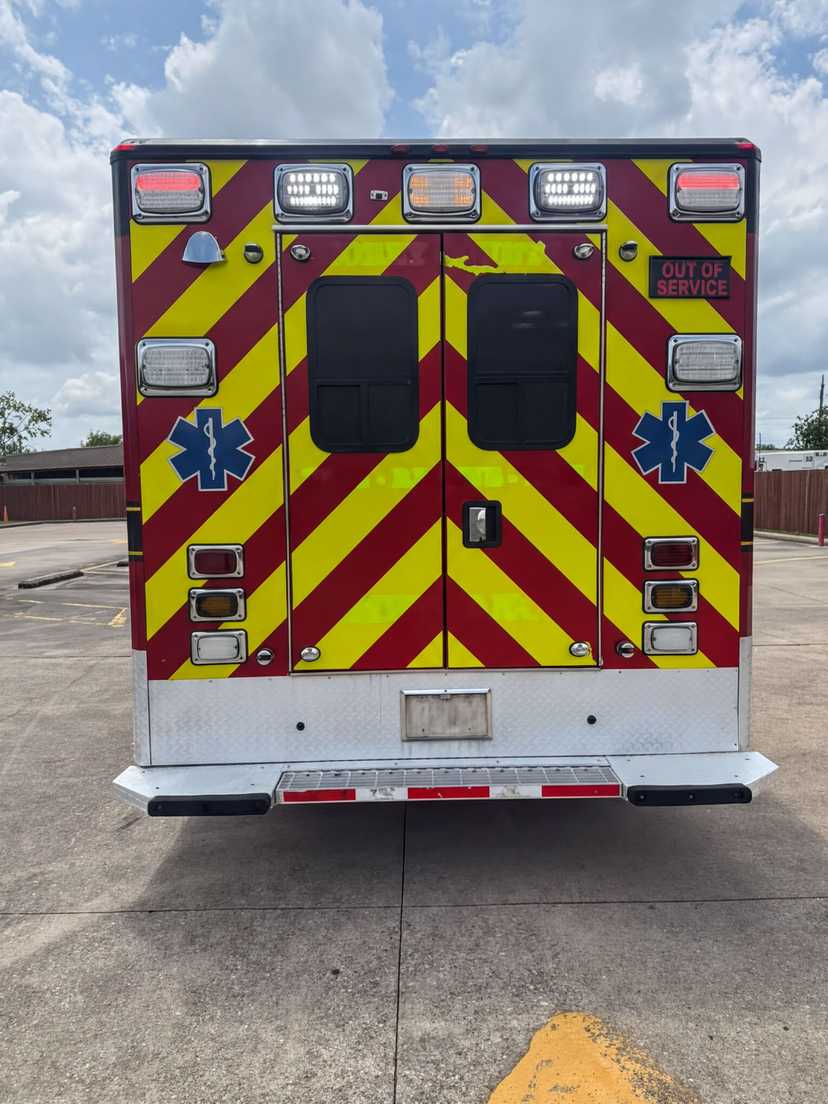 2017 Ford Type I Ambulance — photo 4