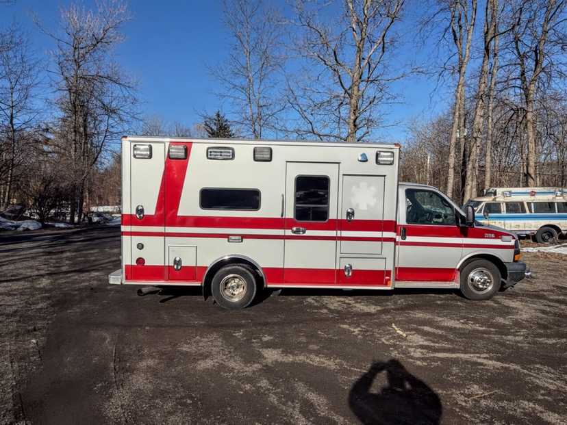 2013 Wheeled Coach Chevrolet Type III Ambulance — photo 2