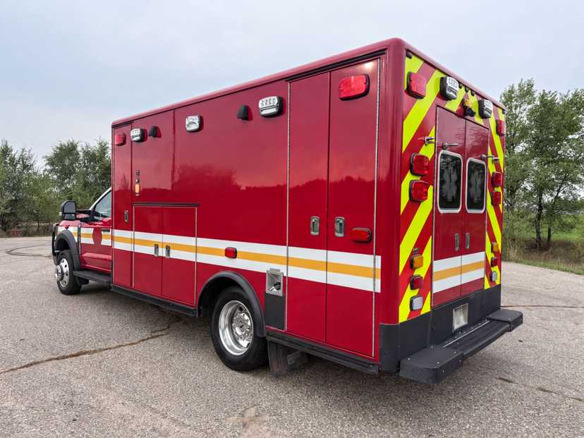 2023 Horton Ford 4x4 Type I Ambulance — photo 4