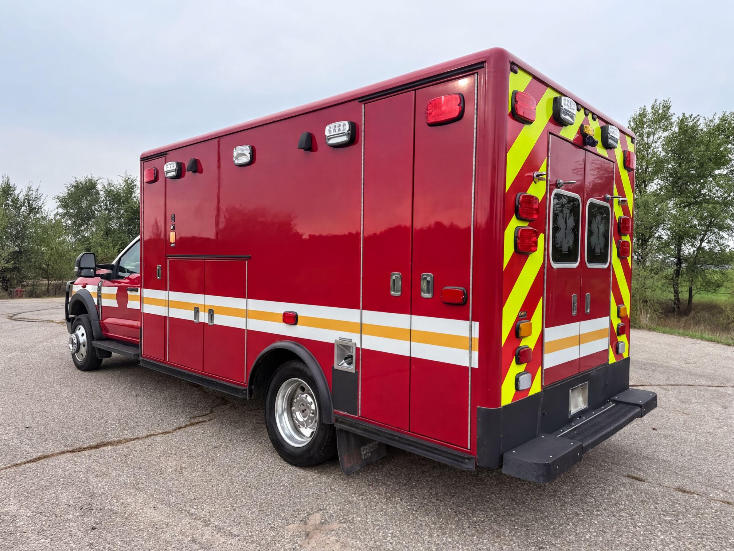 2023 Horton Ford 4x4 Type I Ambulance - image 4