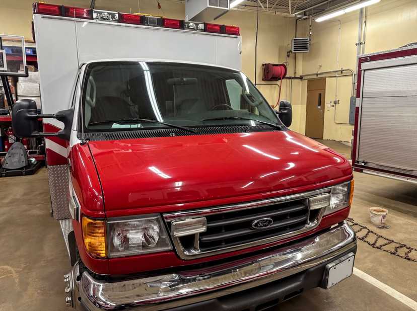 2006 Braun Ford Type III Ambulance — photo 2