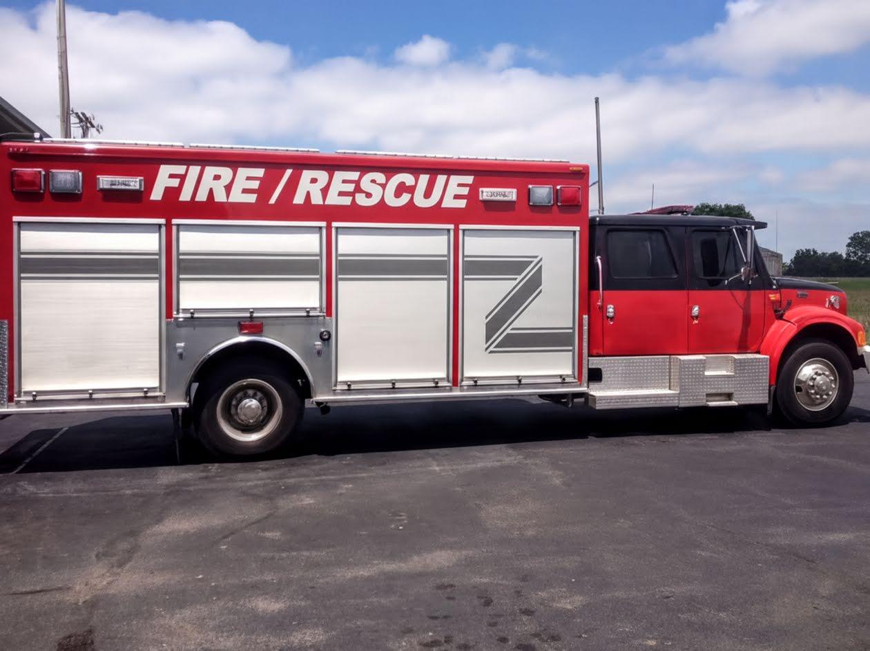 1995 American International Heavy Rescue - image 2