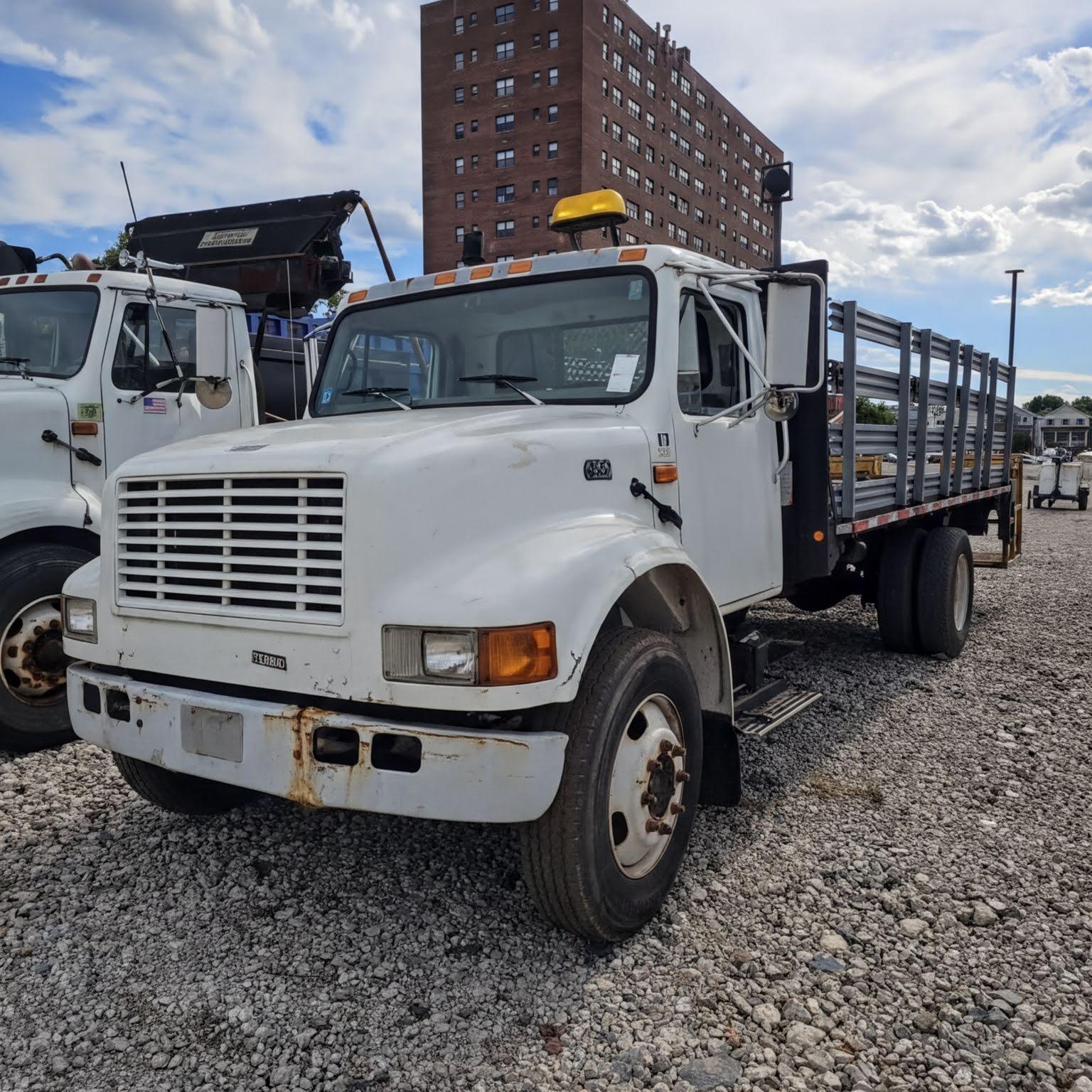 2000 international 4700 stake body - image 5