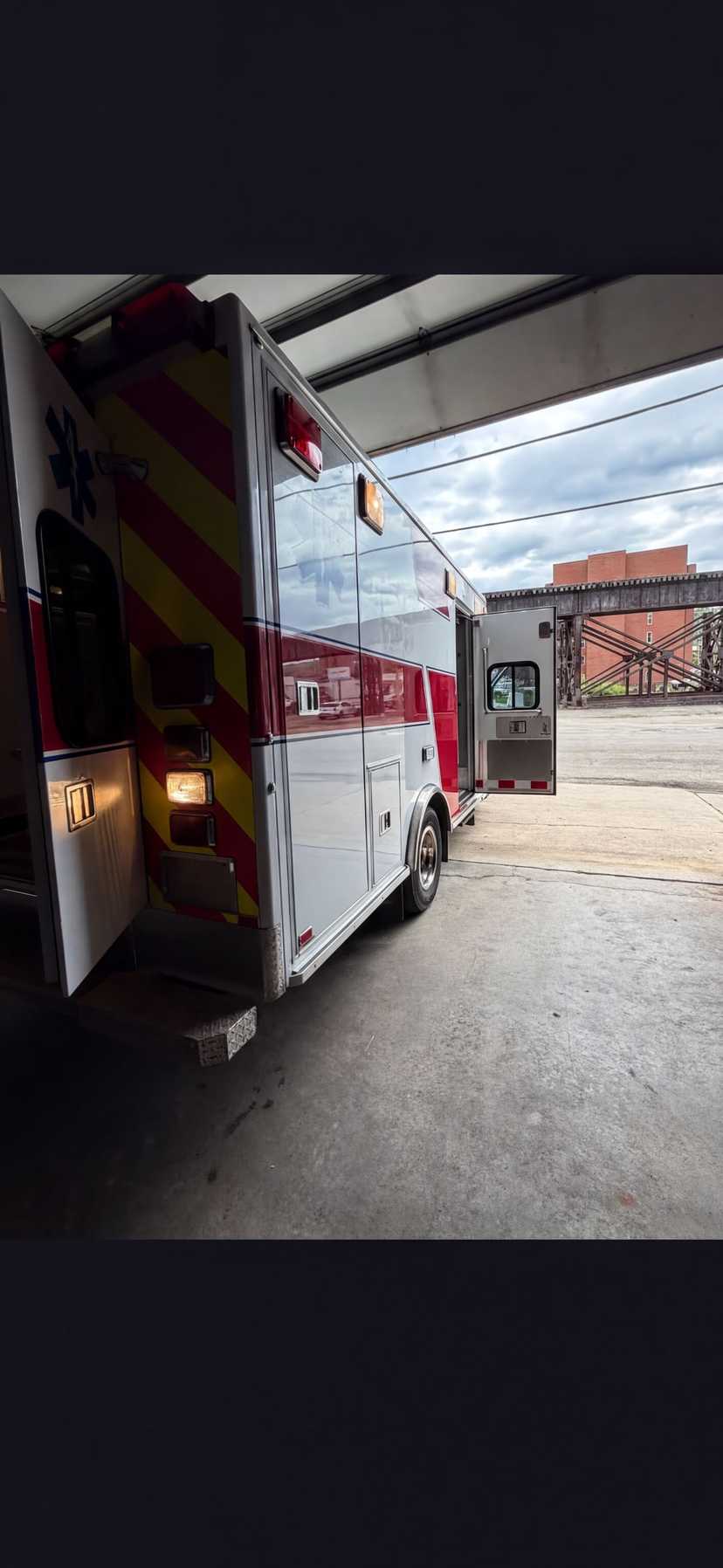 2009 Road Rescue Ford Type III Ambulance — photo 4