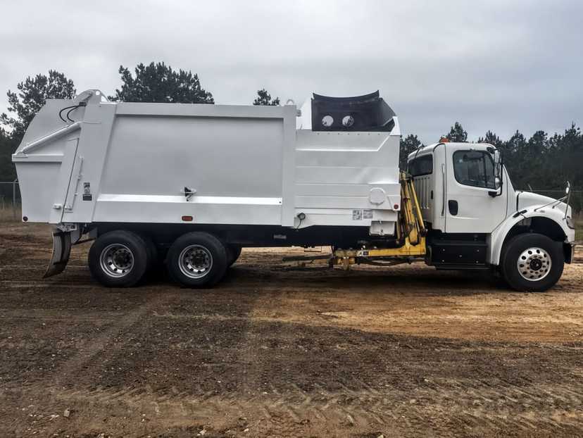 2018 Freightliner Heil Side Loader — photo 5
