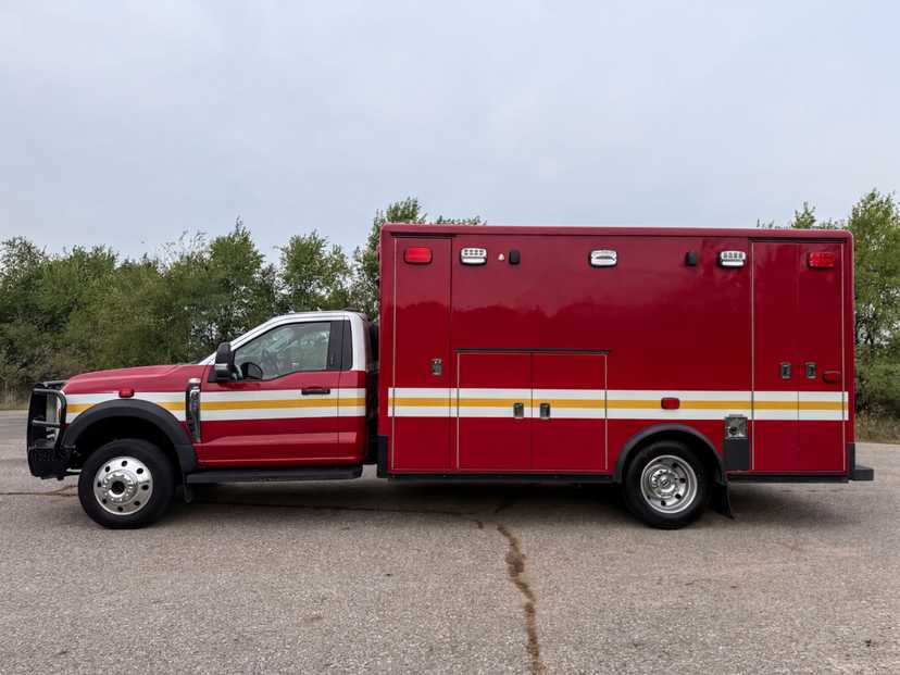 2023 Horton Ford 4x4 Type I Ambulance — photo 5