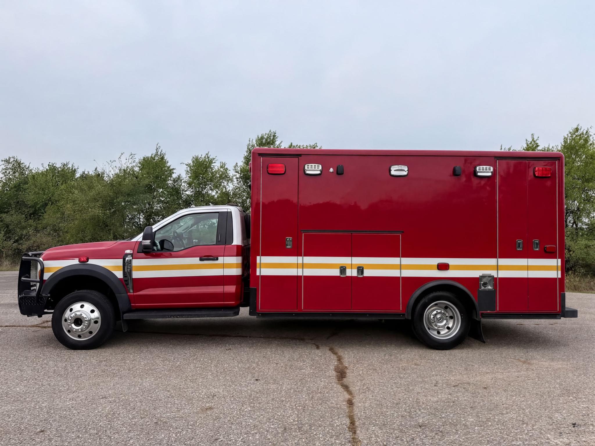 2023 Horton Ford 4x4 Type I Ambulance - image 5