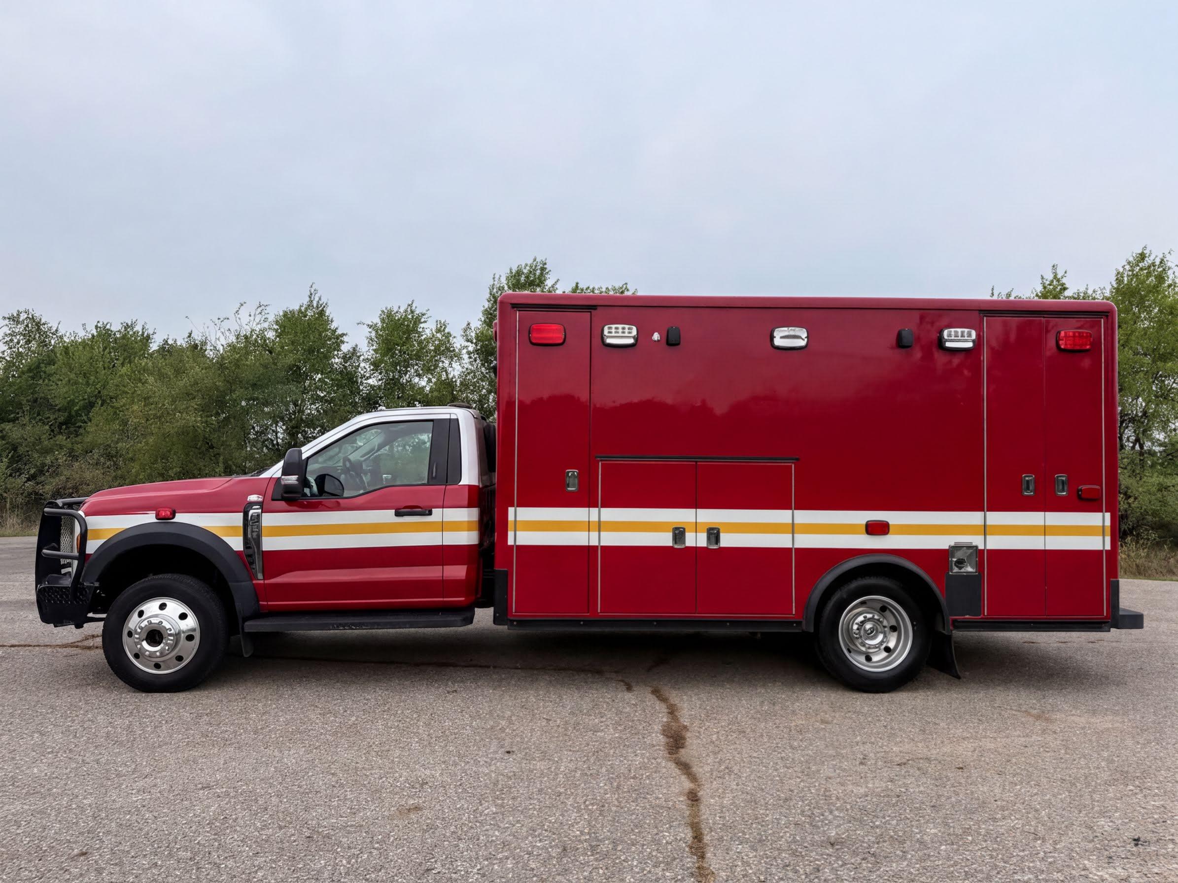 2023 Horton Ford 4x4 Type I Ambulance - image 5