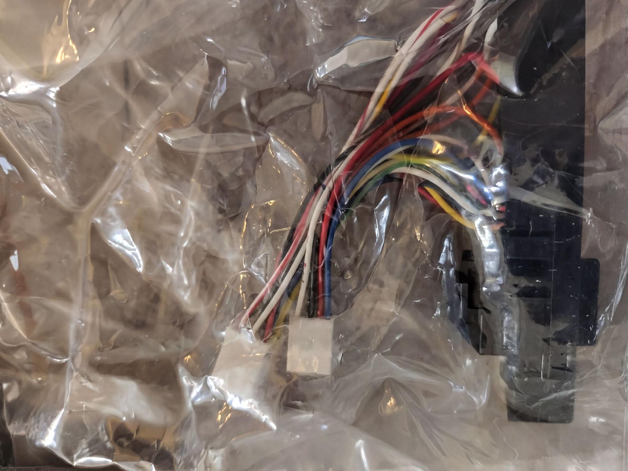 New old stock whelen parts - image 2