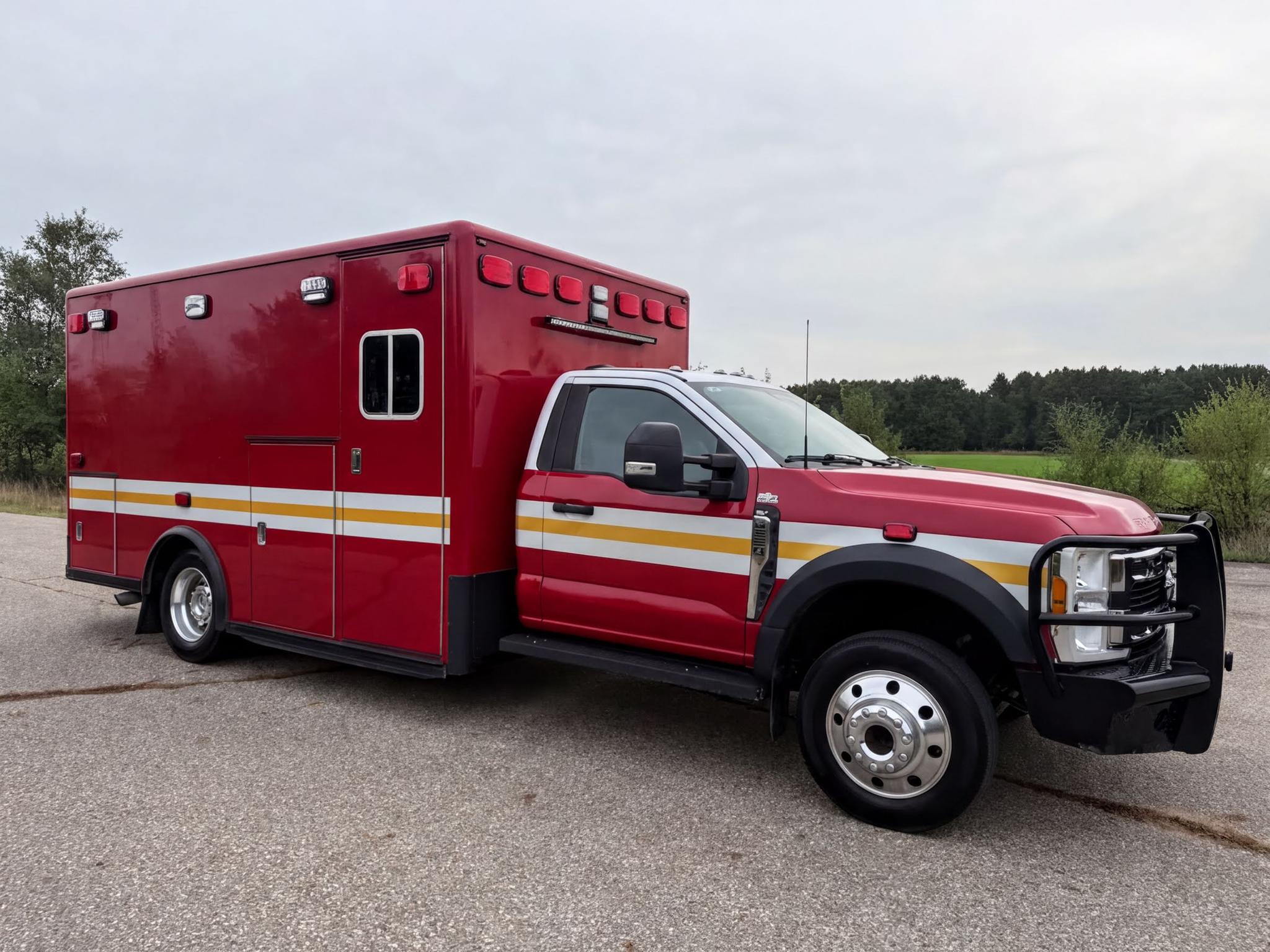 2023 Horton Ford 4x4 Type I Ambulance - image 1